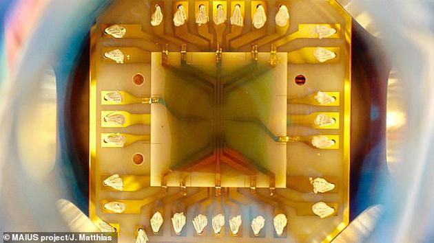 科學家成功在太空中造出了一種罕見的物質狀態，即“玻色-愛因斯坦凝聚物”，其原子溫度極其接近絕對零度，令人們對物理學突破產生了新的希望。圖為制造該凝聚物用到的“原子陷阱”。