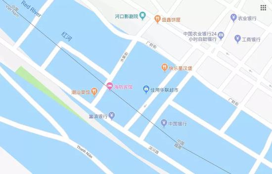 中越交界處河口口岸的谷歌地圖，中國銀行浸泡在紅河里